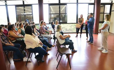FERNANDO GRAY SE REUNIÓ CON DOCENTES Y ESTUDIANTES DEL INSTITUTO SUPERIOR DE FORMACIÓN DOCENTE Y TÉCNICA N° 35
