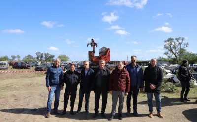 FERNANDO GRAY RECORRIÓ EL DEPÓSITO JUDICIAL DE CANNING DONDE EL MUNICIPIO INICIÓ LA COMPACTACIÓN DE VEHÍCULOS