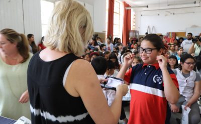 EL MUNICIPIO ENTREGÓ 387 ANTEOJOS A CHICAS Y CHICOS DE MONTE GRANDE