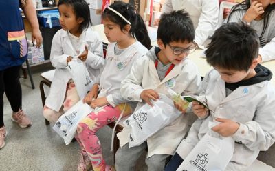 EL MUNICIPIO ENTREGÓ LENTES A ESTUDIANTES DE LA ESCUELA PRIMARIA N° 13