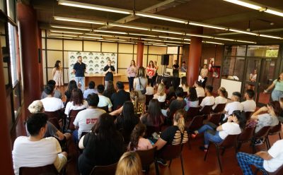 FERNANDO GRAY COMPARTIÓ UN ENCUENTRO CON CHICAS Y CHICOS DEL PROGRAMA JÓVENES Y MEMORIA