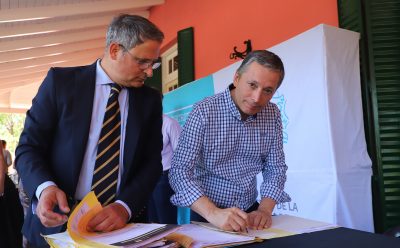 FERNANDO GRAY PARTICIPÓ DE LA FIRMA DE 270 ESCRITURAS DE VECINAS Y VECINOS DE ESTEBAN ECHEVERRÍA