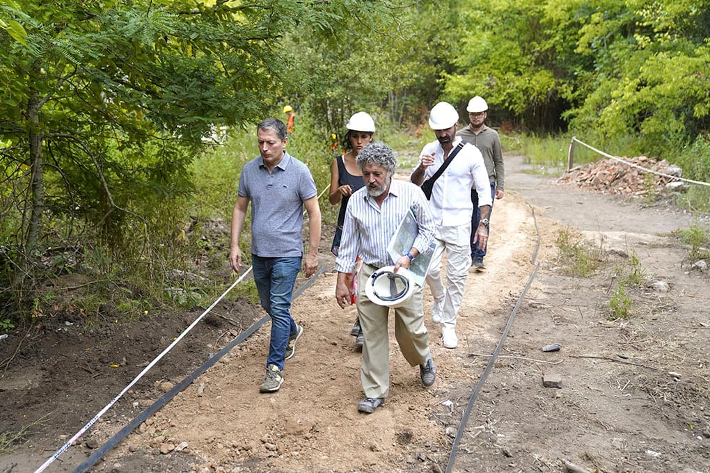 FERNANDO GRAY SUPERVISÓ LA CONSTRUCCIÓN DEL PASEO DE LA LAGUNA DE ROCHA