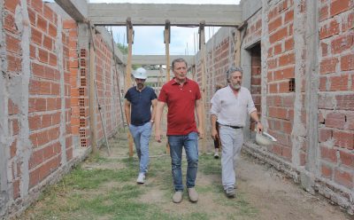 <strong>FERNANDO GRAY RECORRIÓ LA OBRA DEL NUEVO EDIFICIO DE LA ESCUELA SECUNDARIA N° 26</strong>