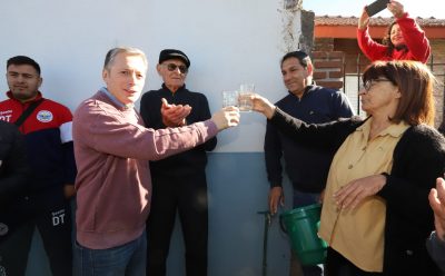 FERNANDO GRAY INAUGURÓ LA OBRA DE AGUA POTABLE DEL BARRIO SANTA ISABEL