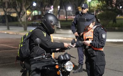 CONTINÚAN LOS OPERATIVOS DE CONTROL VEHICULAR Y SATURACIÓN EN LA PLAZA MITRE