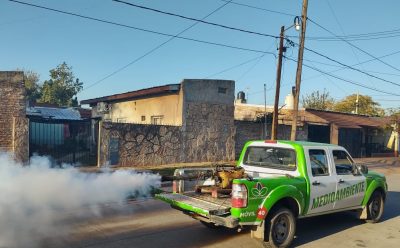 CONTINÚAN LAS TAREAS DE FUMIGACIÓN EN EL DISTRITO