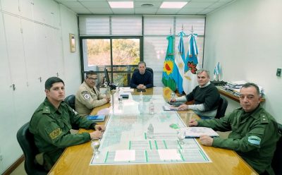 FERNANDO GRAY SE REUNIÓ CON AUTORIDADES DE GENDARMERÍA NACIONAL Y DE PREFECTURA NAVAL ARGENTINA