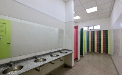 CONTINÚAN LOS TRABAJOS DE REMODELACIÓN EN LA ESCUELA PRIMARIA N° 56