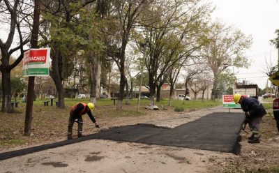 EL MUNICIPIO AVANZA CON LAS OBRAS DE BACHEO EN MONTE GRANDE