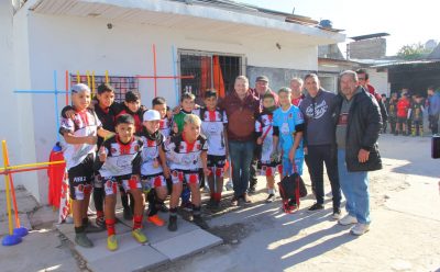 FERNANDO GRAY RECORRIÓ EL BARRIO TRANSRADIO