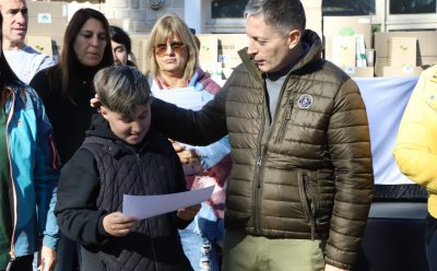 FERNANDO GRAY PARTICIPÓ DE LA PROMESA AL MEDIOAMBIENTE DE ESTUDIANTES DE ESCUELAS SECUNDARIAS DEL DISTRITO