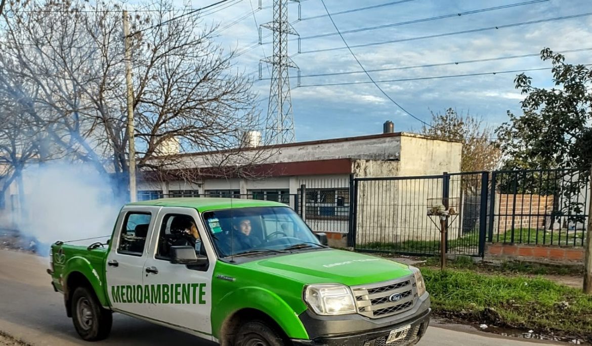 TAREAS DE FUMIGACIÓN EN EL JAGÜEL Y 9 DE ABRIL