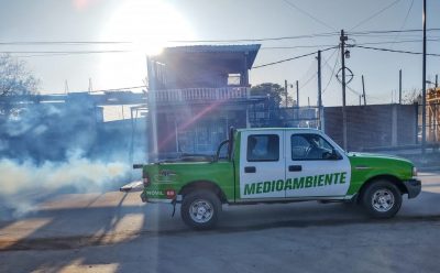 CONTINÚAN LAS TAREAS DE FUMIGACIÓN EN 9 DE ABRIL Y EL JAGÜEL