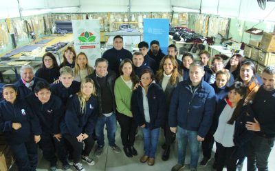 FERNANDO GRAY Y VICTORIA TOLOSA PAZ INAUGURARON UN PLAYÓN DEPORTIVO EN EL JAGÜEL Y VISITARON EMPRENDIMIENTOS LOCALES