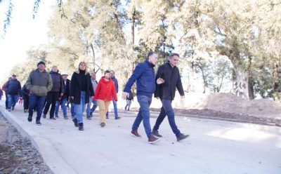FERNANDO GRAY Y GABRIEL KATOPODIS SUPERVISARON EL AVANCE DE LA OBRA DE PAVIMENTACIÓN DE LA AVENIDA ING. HUERGO