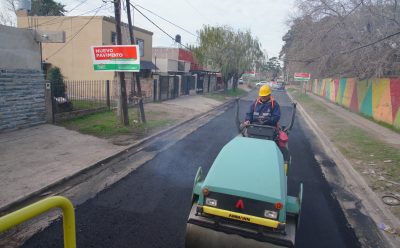 AVANZAN LAS OBRAS DE BACHEO EN MONTE GRANDE