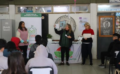 LUIS GUILLÓN: EL MUNICIPIO ENTREGÓ LENTES A ESTUDIANTES DE LA ESCUELA SECUNDARIA N° 6