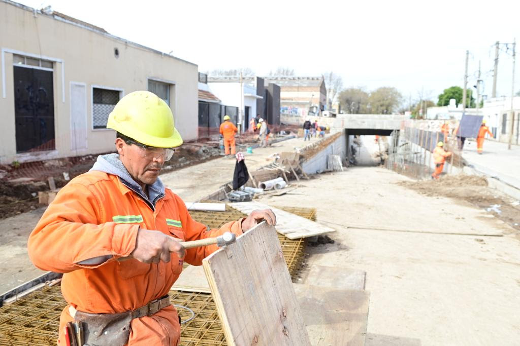 EL MUNICIPIO CONTINÚA CON LA CONSTRUCCIÓN DEL PASO BAJO NIVEL DE REBIZO-GENERAL PAZ