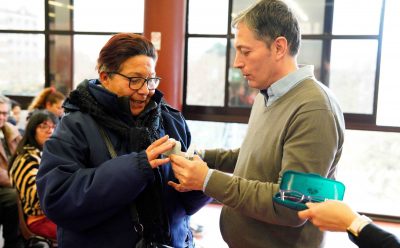 FERNANDO GRAY ENTREGÓ 56 PARES DE LENTES A VECINAS Y VECINOS DEL DISTRITO