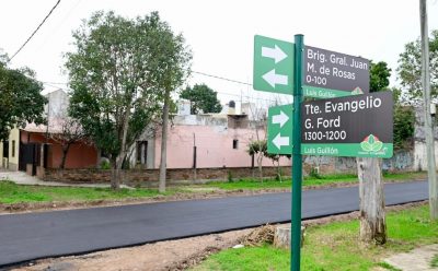 CONTINÚAN LAS OBRAS DE PAVIMENTACIÓN EN ESTEBAN ECHEVERRÍA