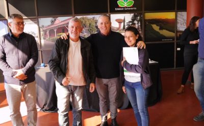 FERNANDO GRAY ENTREGÓ ACTAS DE BIEN DE FAMILIA A VECINAS Y VECINOS DE ESTEBAN ECHEVERRÍA