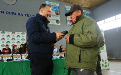 FERNANDO GRAY ENTREGÓ 1.485 PARES DE LENTES A VECINAS Y VECINOS DE ESTEBAN ECHEVERRÍA