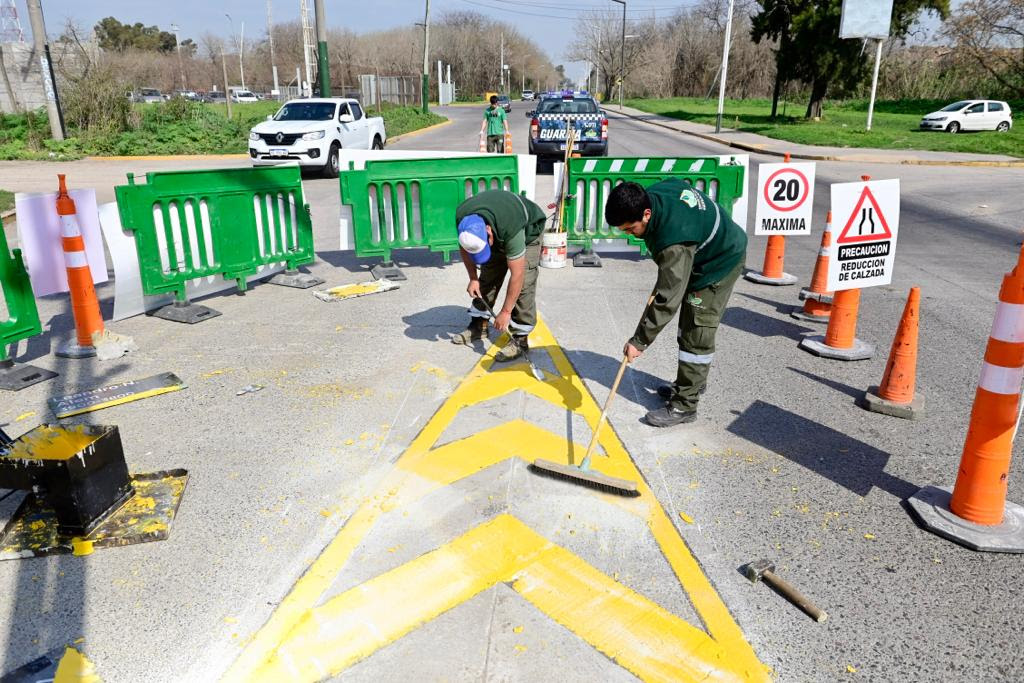 EL MUNICIPIO DE ESTEBAN ECHEVERRÍA CONTINÚA REALIZANDO TRABAJOS DE MEJORAMIENTO VIAL EN EL DISTRITO