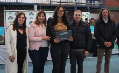 FERNANDO GRAY ENTREGÓ 106 ESCRITURAS DE VIVIENDAS A FAMILIAS DE ESTEBAN ECHEVERRÍA