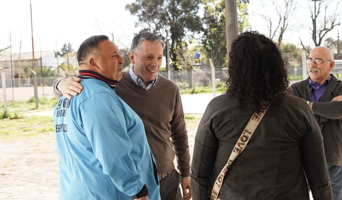 FERNANDO GRAY VISITÓ EL CLUB SOCIAL Y DEPORTIVO SAN MARTÍN