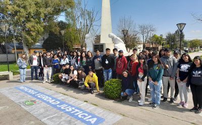 DURANTE EL MES DE SEPTIEMBRE, MÁS DE 400 ESTUDIANTES DE ESCUELAS SECUNDARIAS DE ESTEBAN ECHEVERRÍA PARTICIPARON DEL PROGRAMA ECHEVERRÍA CONSTRUYE MEMORIA