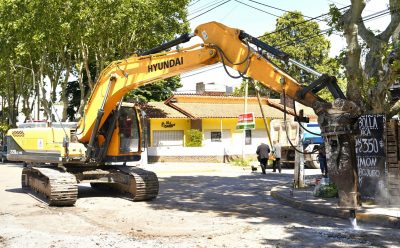 EL MUNICIPIO CONTINÚA CON LAS OBRAS DE BACHEO EN HORMIGÓN EN EL DISTRITO