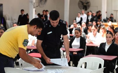 EN ESTEBAN ECHEVERRÍA CONTINÚA EL CURSO DE FORMACIÓN PARA ASPIRANTES A MIEMBROS DE LA POLICÍA BONAERENSE