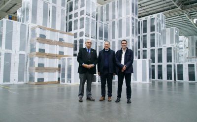 FERNANDO GRAY Y JOSÉ IGNACIO DE MENDIGUREN RECORRIERON EL CENTRO DE DISTRIBUCIÓN DE LA EMPRESA FRÁVEGA EN ESTEBAN ECHEVERRÍA