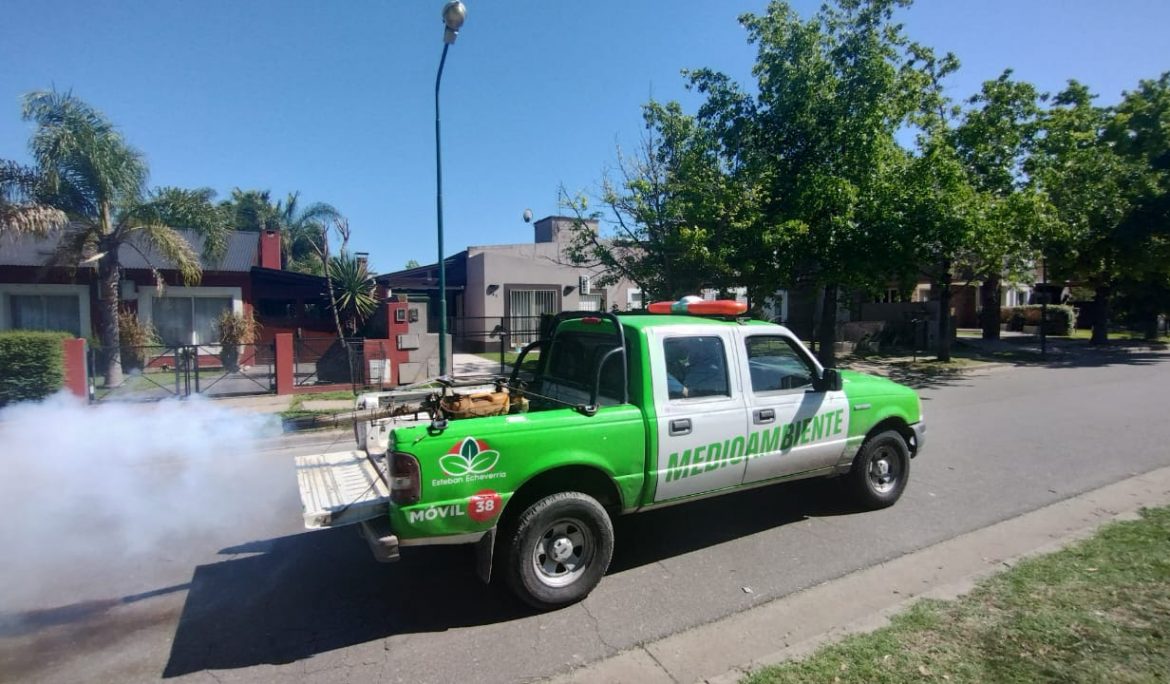 EL MUNICIPIO REALIZÓ TAREAS DE FUMIGACIÓN EN 9 DE ABRIL Y MONTE GRANDE