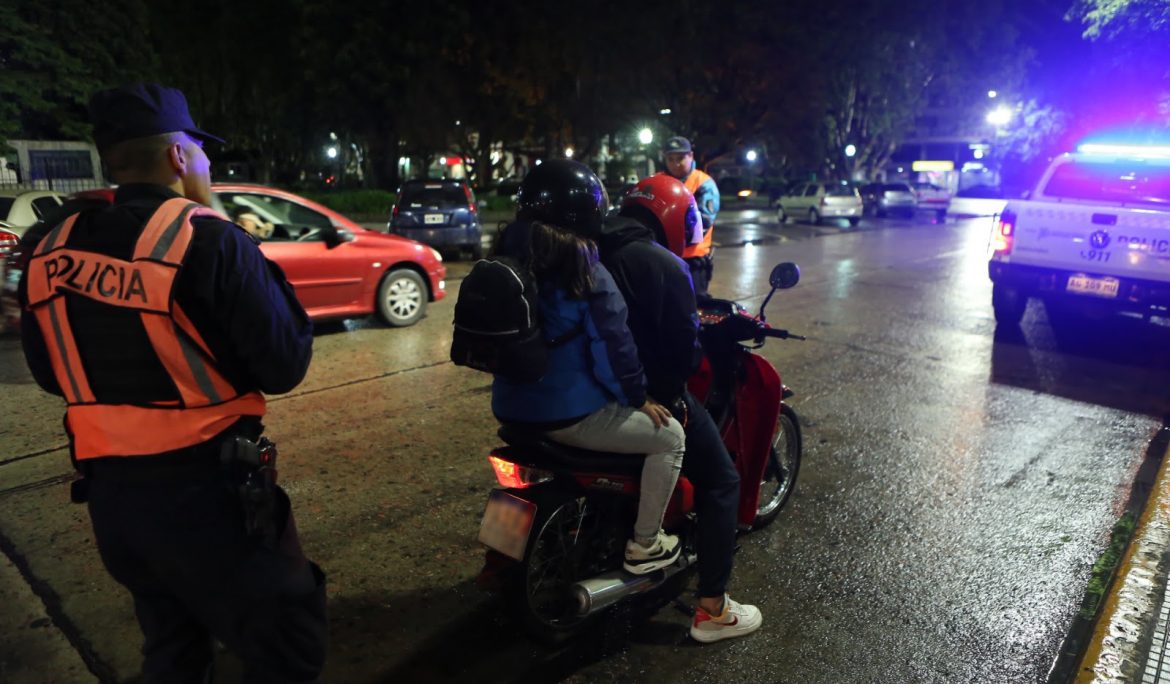 CONTINÚAN LOS OPERATIVOS DE SEGURIDAD Y PREVENCIÓN DEL DELITO EN ESTEBAN ECHEVERRÍA