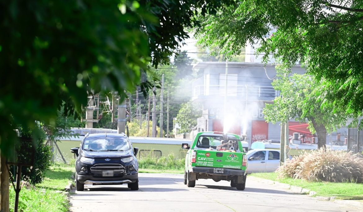 AVANZAN LAS TAREAS DE FUMIGACIÓN EN EL JAGÜEL