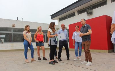 FERNANDO GRAY VISITÓ EL JARDÍN DE INFANTES N° 937 DE MONTE GRANDE