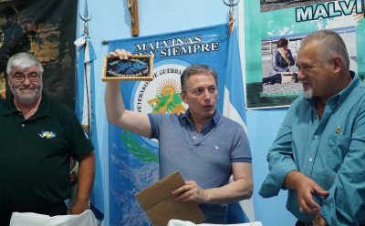 FERNANDO GRAY PARTICIPÓ DE LA CENA DE FIN DE AÑO DEL CENTRO DE VETERANOS DE GUERRA DE ESTEBAN ECHEVERRÍA
