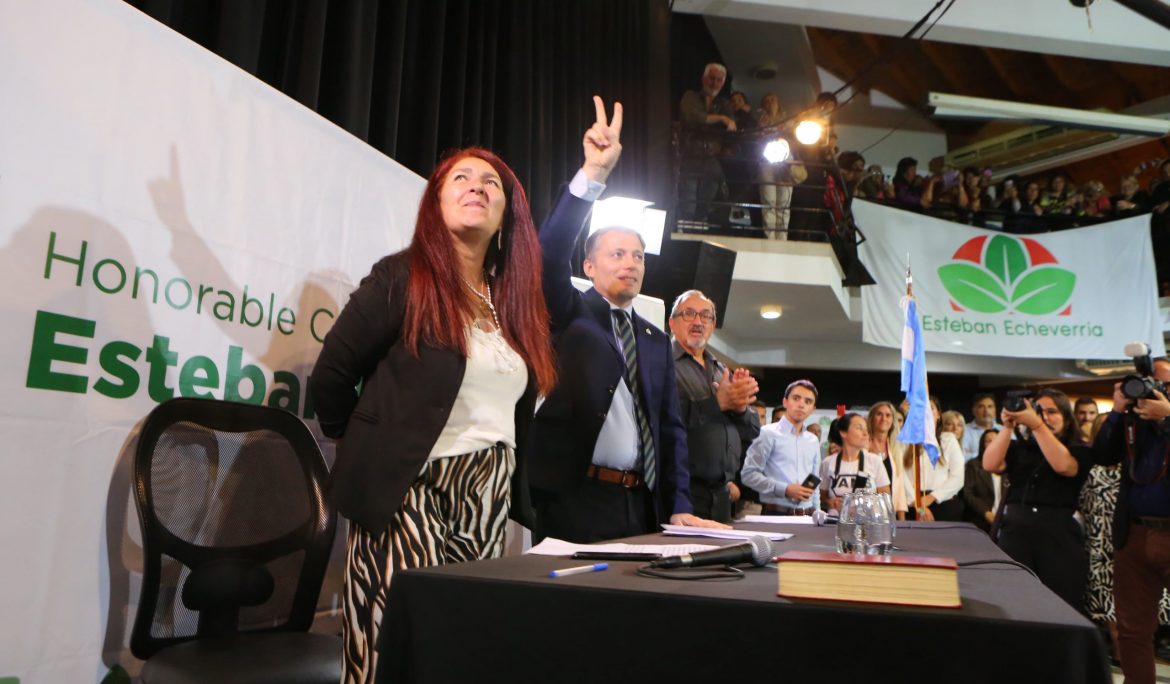 FERNANDO GRAY ASUMIÓ UN NUEVO MANDATO COMO INTENDENTE DE ESTEBAN ECHEVERRÍA