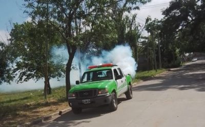 AVANZAN LAS TAREAS DE FUMIGACIÓN EN LUIS GUILLÓN, EL JAGÜEL, MONTE GRANDE SUR Y MONTE GRANDE