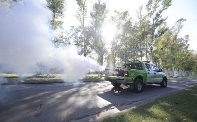 CONTINÚAN LAS TAREAS DE FUMIGACIÓN EN ESTEBAN ECHEVERRÍA