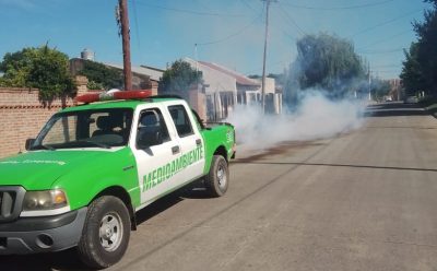 AVANZAN LAS TAREAS DE FUMIGACIÓN EN LOS BARRIOS DEL DISTRITO