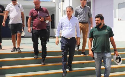 FERNANDO GRAY RECORRIÓ LA OBRA DEL TECHO PARABÓLICO QUE SE CONSTRUYE EN LA ESCUELA SECUNDARIA N° 7 DE MONTE GRANDE SUR