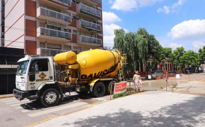 AVANZAN LAS OBRAS DE BACHEO EN HORMIGÓN EN MONTE GRANDE