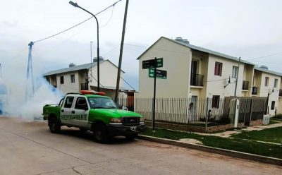 AVANZAN LAS TAREAS DE FUMIGACIÓN EN MONTE GRANDE SUR