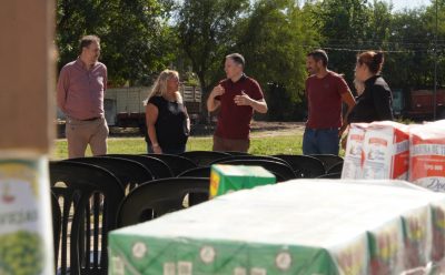 FERNANDO GRAY RECORRIÓ EL COMEDOR Y MERENDERO SUEÑOS DE ESPERANZA DE 9 DE ABRIL