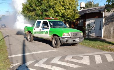 CONTINÚAN LOS OPERATIVOS DE FUMIGACIÓN EN ESTEBAN ECHEVERRÍA