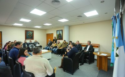 FERNANDO GRAY DIALOGÓ CON VECINAS Y VECINOS DEL BARRIO POLICIAL