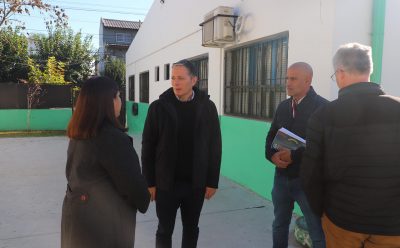 LUIS GUILLÓN: FERNANDO GRAY RECORRIÓ EL JARDÍN DE INFANTES N° 909
